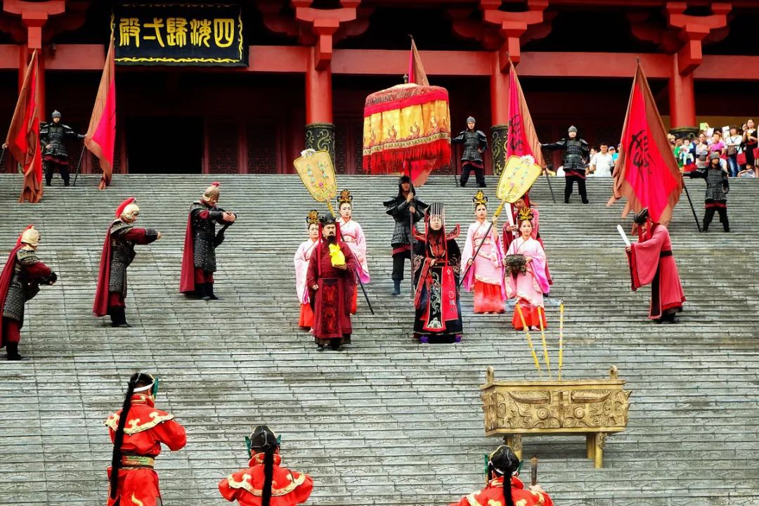 新君登基之礼 新君登基之礼