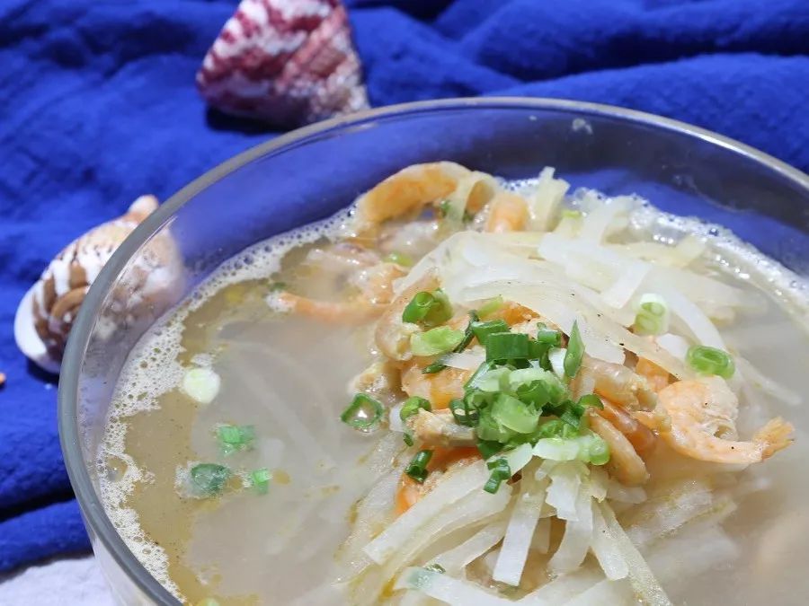 酸笋三鲜汤