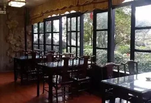 石房子餐厅旧照｜云南旅游攻略宝典