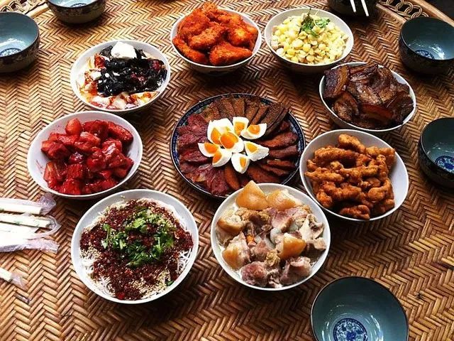 蒙自土八碗