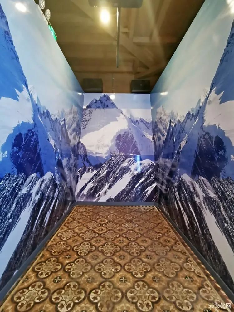 立体展厅让人仿佛置身驼峰航线