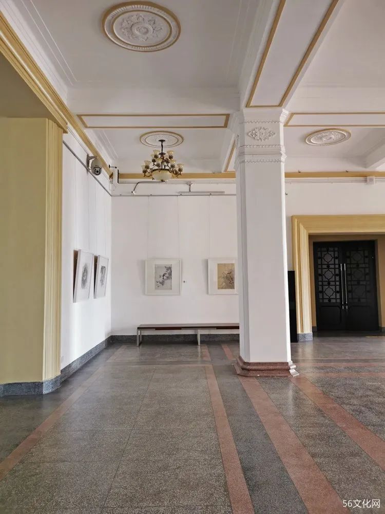 简朴的展览区