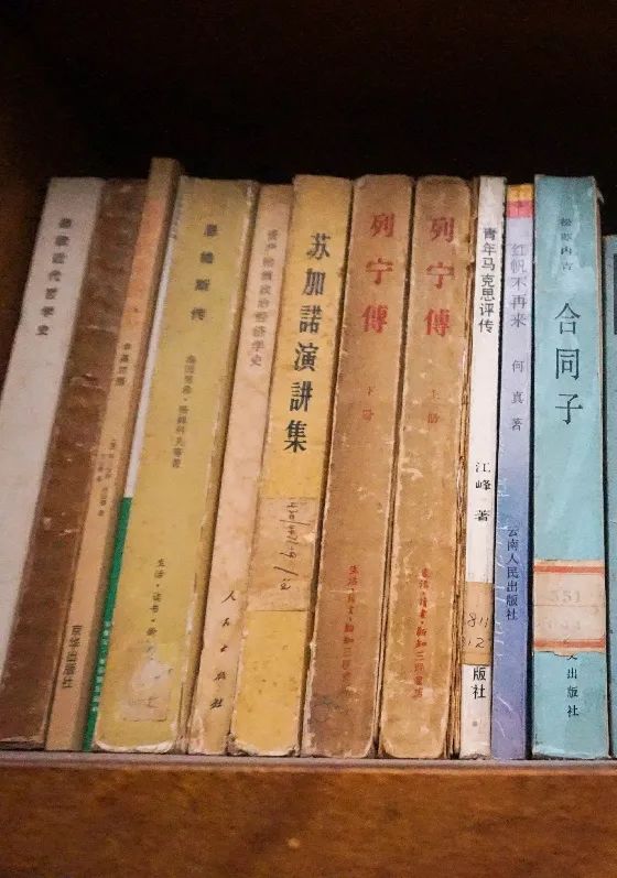 西站旧书交易市场,昆明旧时光里的老书房 西站旧书交易市场,昆明旧时光里的老书房