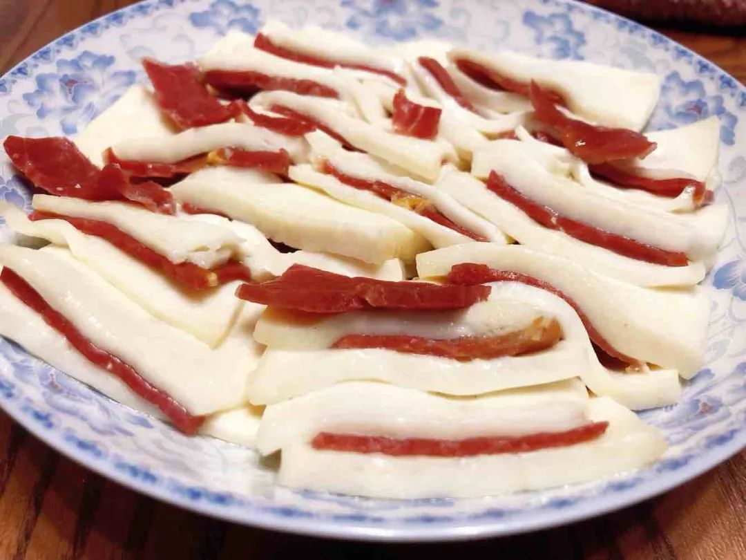 火腿蒸乳饼
