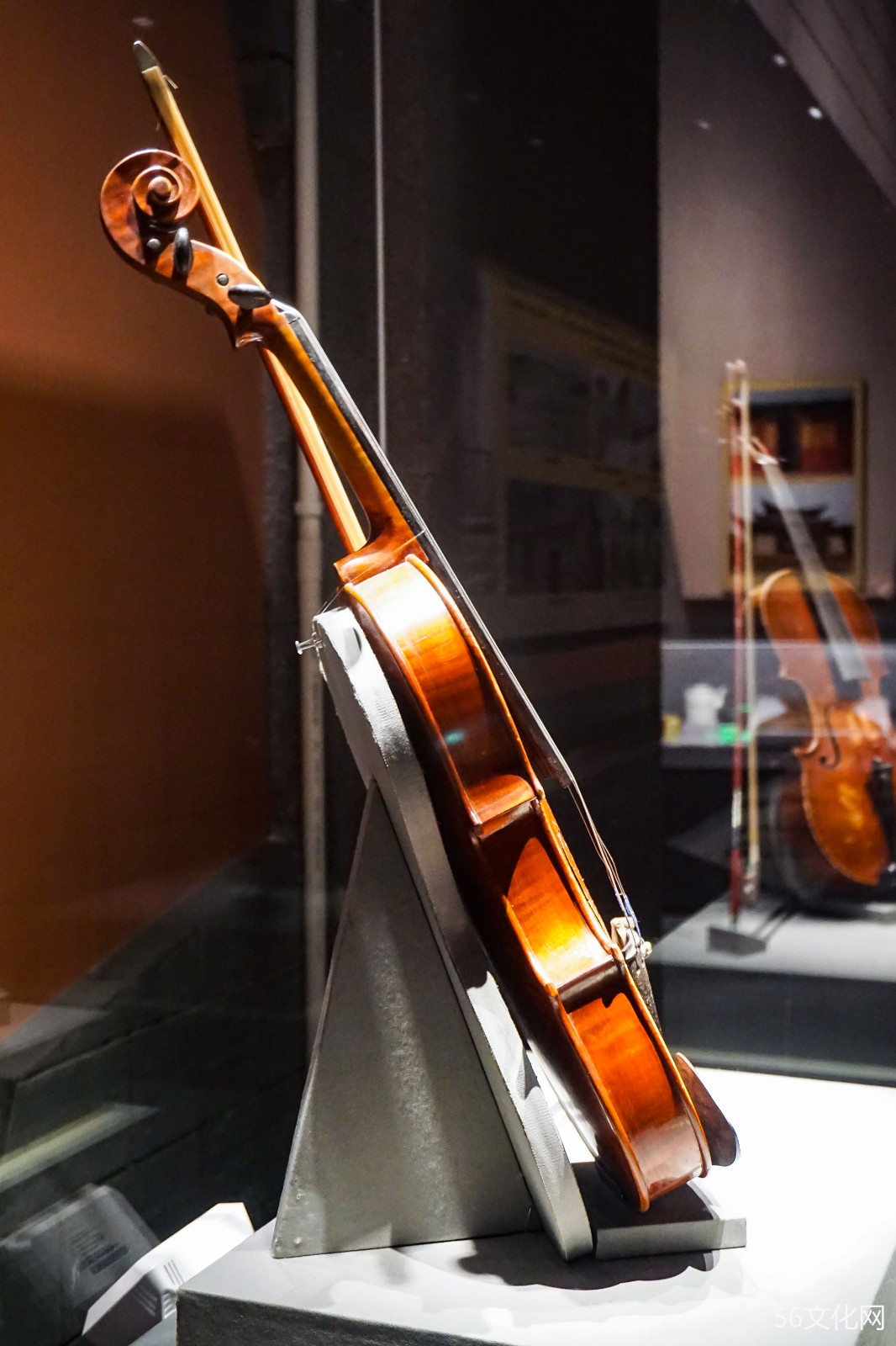 近代聂耳小提琴 近代聂耳小提琴