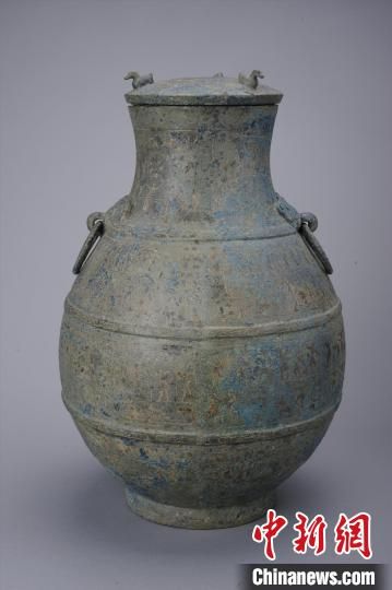 反映战国时期巴蜀大地生产、生活、军事等场景的水陆攻战纹铜壶