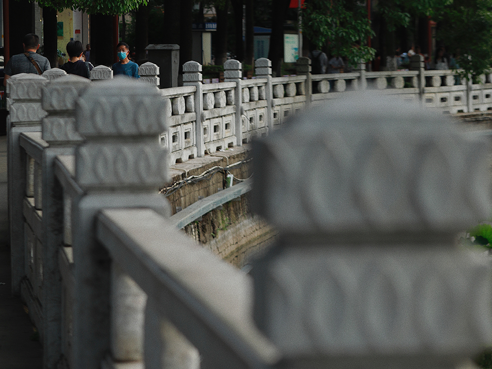 翠湖边