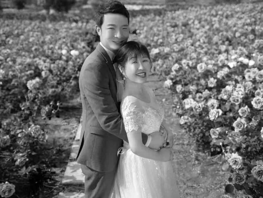 余秀华结婚.jpg