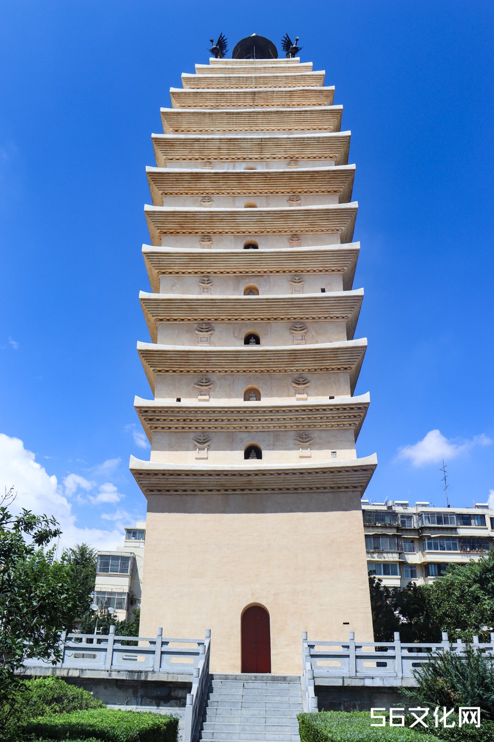 东寺塔
