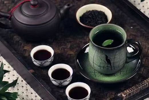 黑茶.jpg