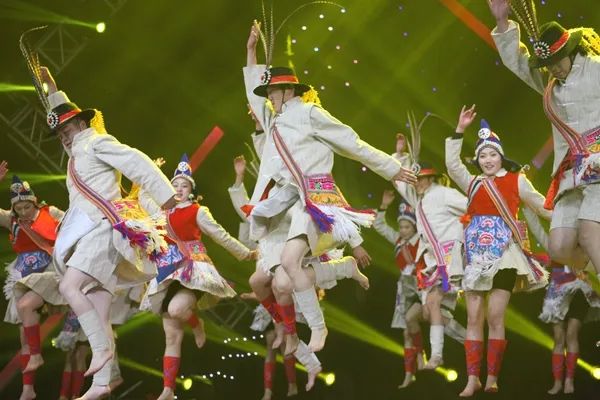 盈江县傈僳族舞蹈图片