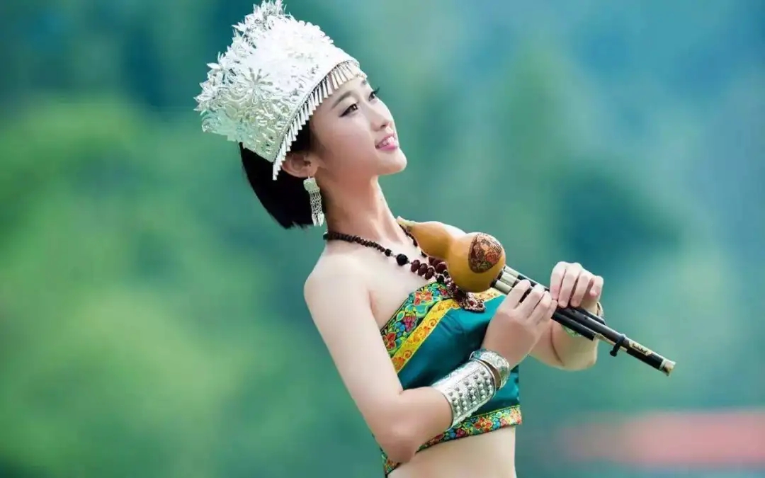 梁河葫芦丝传统上就具有男女恋爱传情和审美娱乐等功能